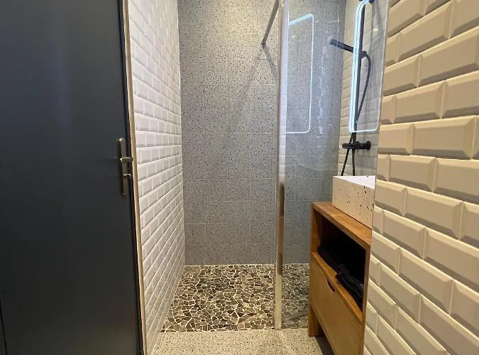 Bright 70m2 In Historic Center W Pkg * Bayeux