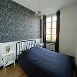 Apartment Bright 70m2 In Historic Center *