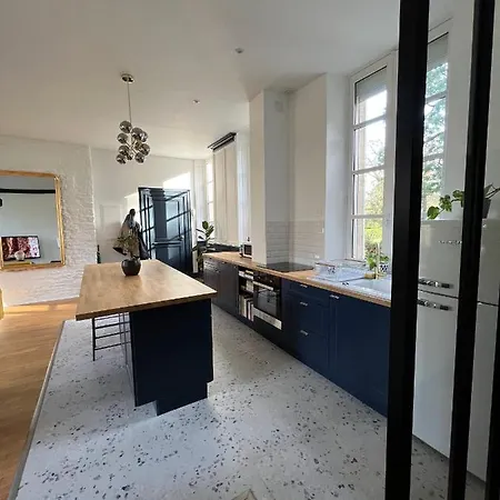 شقة Bright 70m2 In Historic Center *
