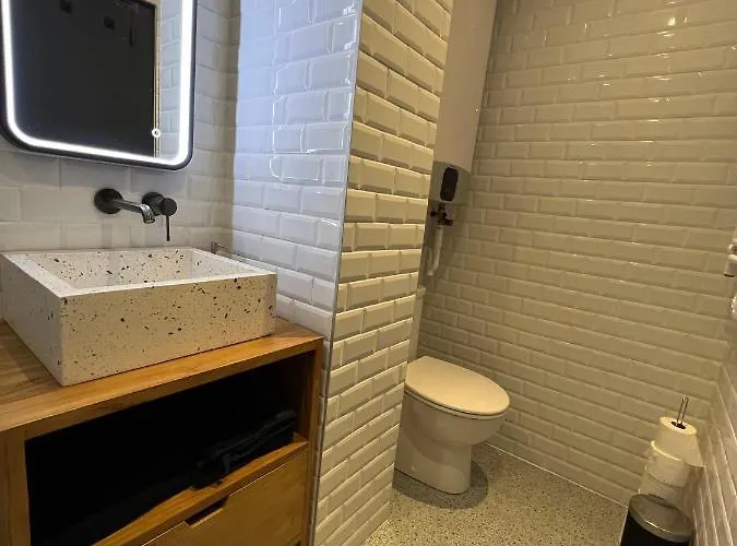 Bright 70m2 In Historic Center W Pkg * Байе